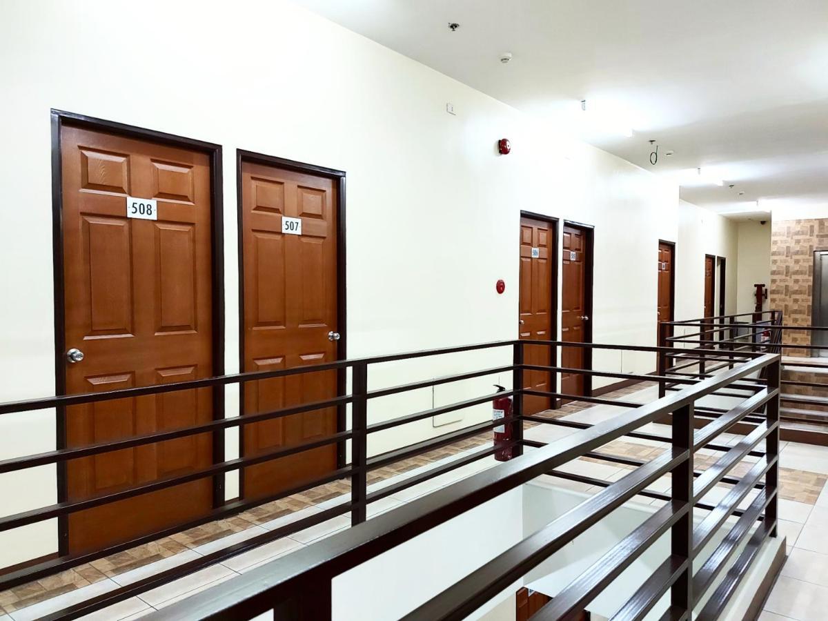 Airobedz Manila - A Value Hotel Екстер'єр фото