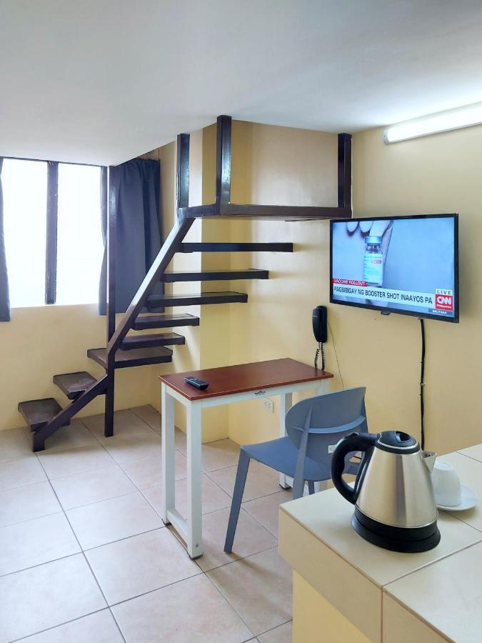 Airobedz Manila - A Value Hotel Екстер'єр фото