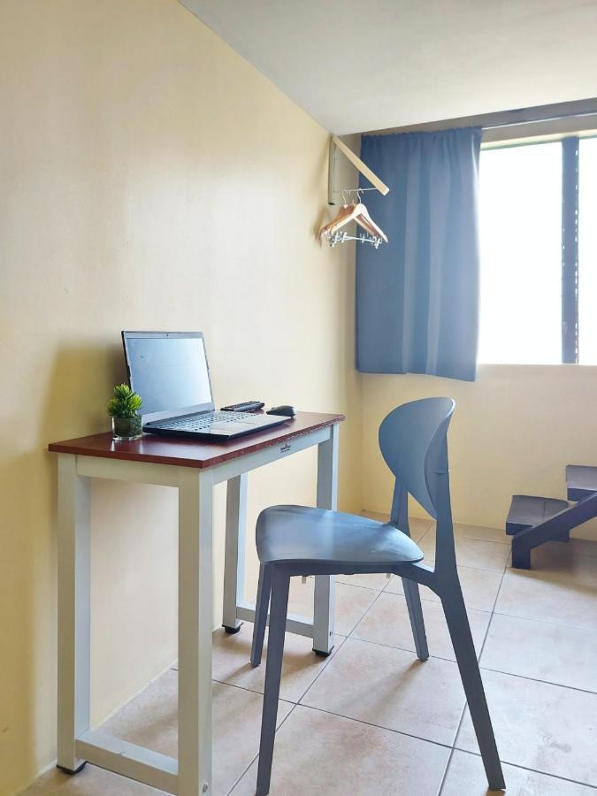 Airobedz Manila - A Value Hotel Екстер'єр фото