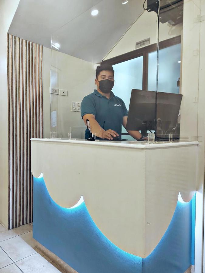 Airobedz Manila - A Value Hotel Екстер'єр фото