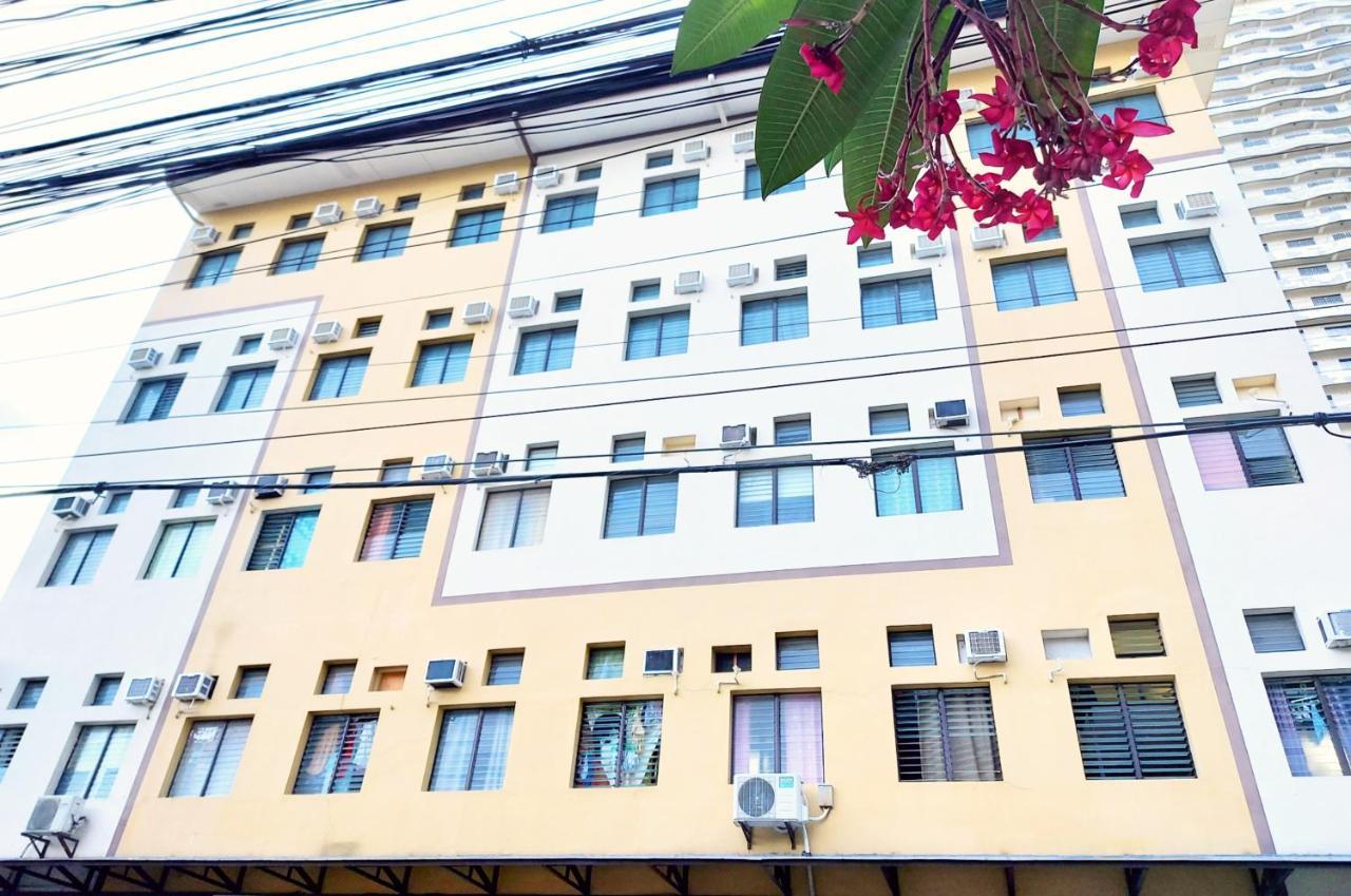 Airobedz Manila - A Value Hotel Екстер'єр фото