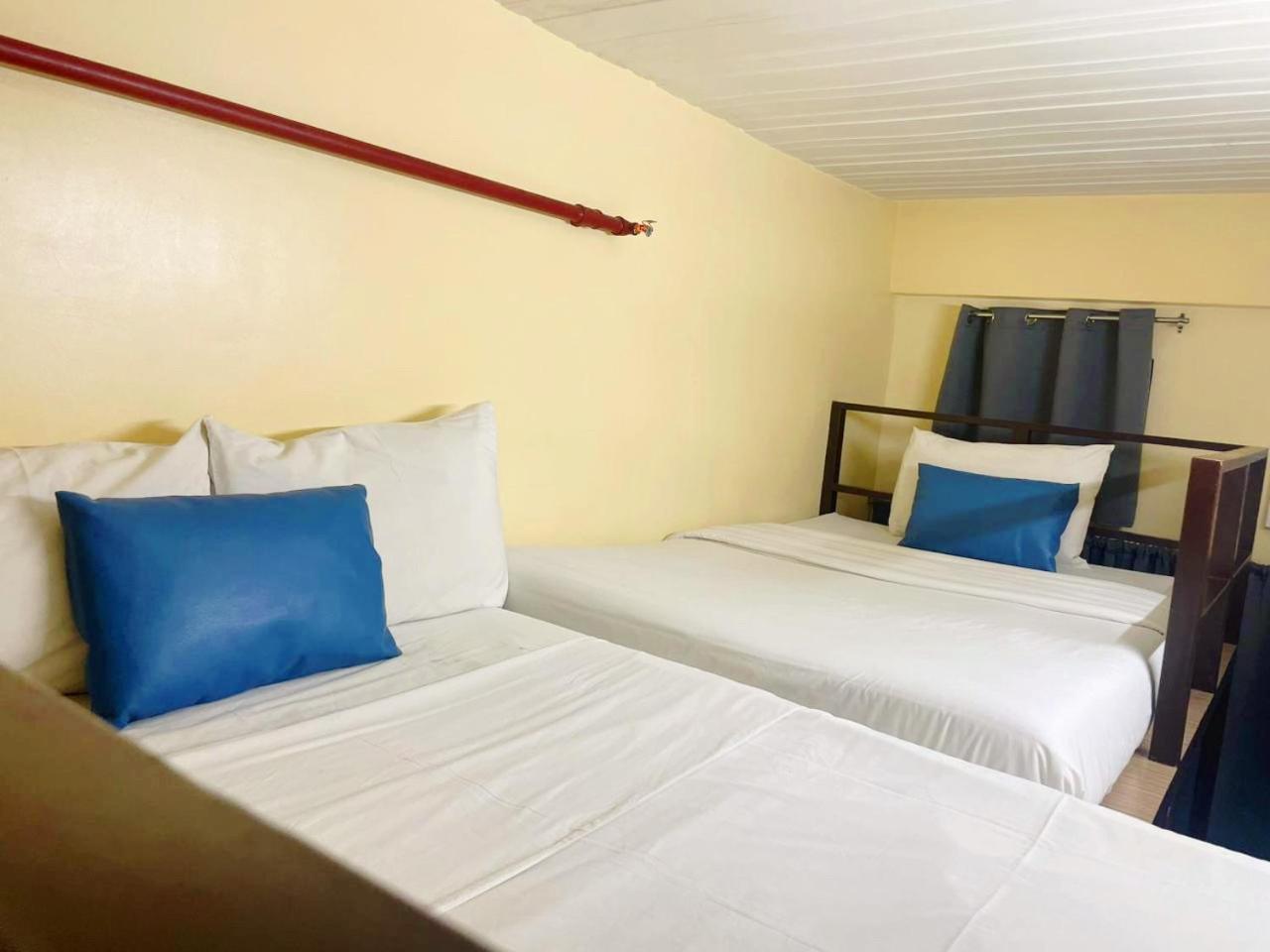 Airobedz Manila - A Value Hotel Екстер'єр фото
